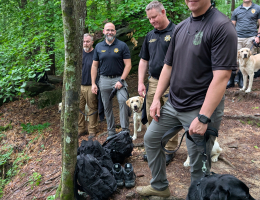 Electronic Detection Dogs train in both indoor and outdoor environments.